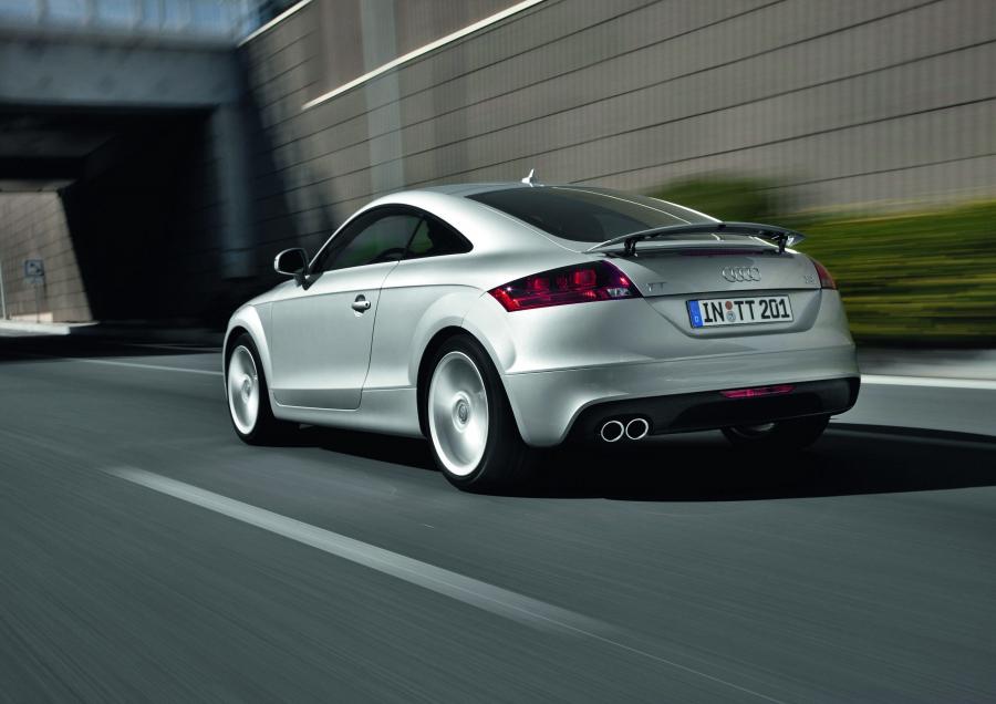  Audi TT 2.0 TDI Quattro Coupe (8J) 2010 года  (WW) (фото 8 из 26)